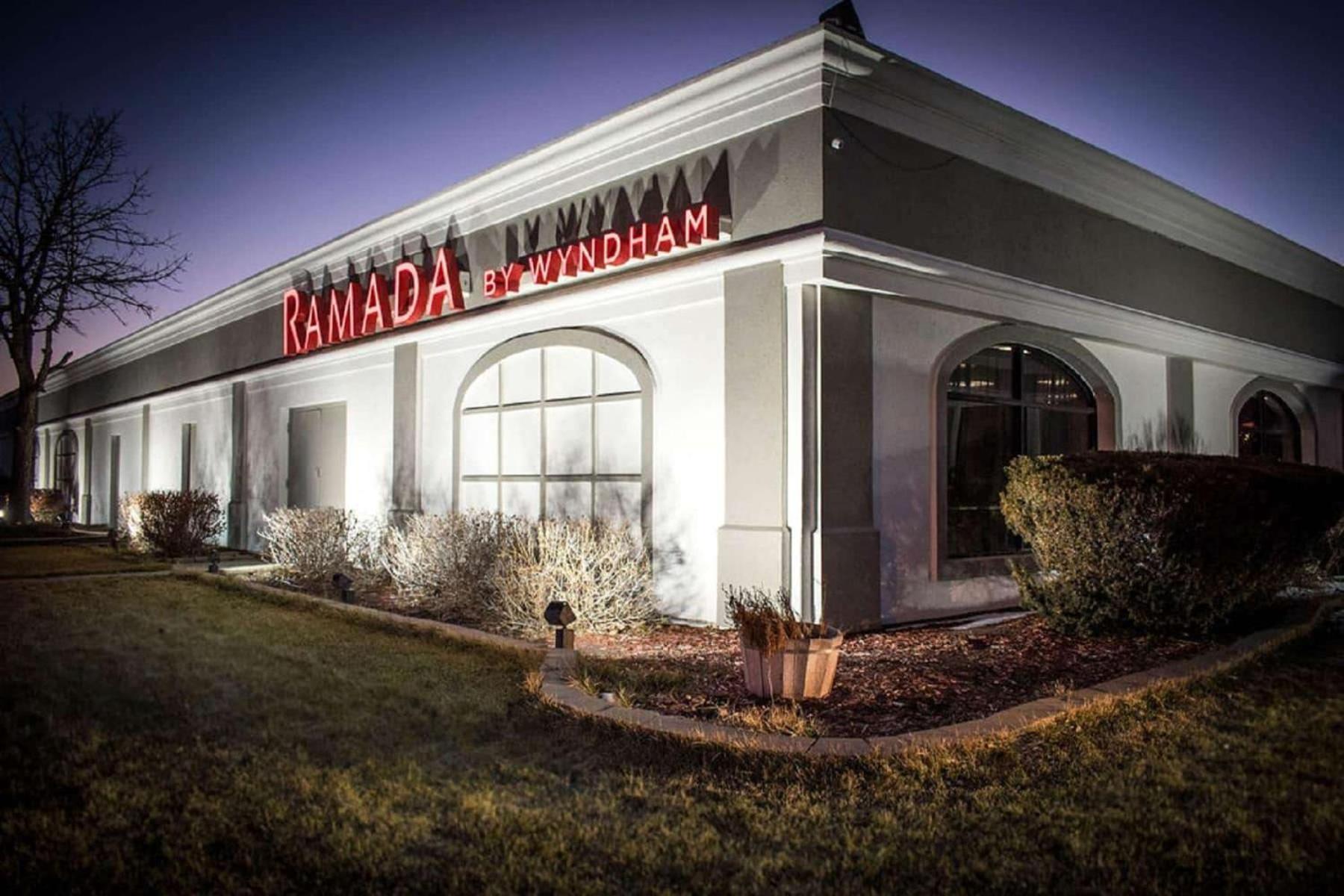 Hotel Ramada By Wyndham North Platte Exteriér fotografie